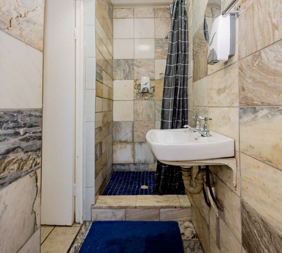 To Let 2 Bedroom Property for Rent in Oakdale Western Cape